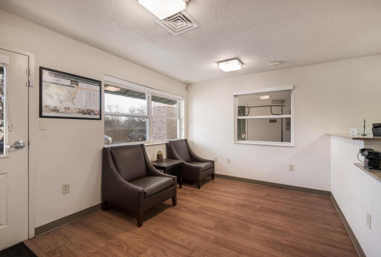 Birch Hill Suites Kansas City - Independence Exteriér fotografie