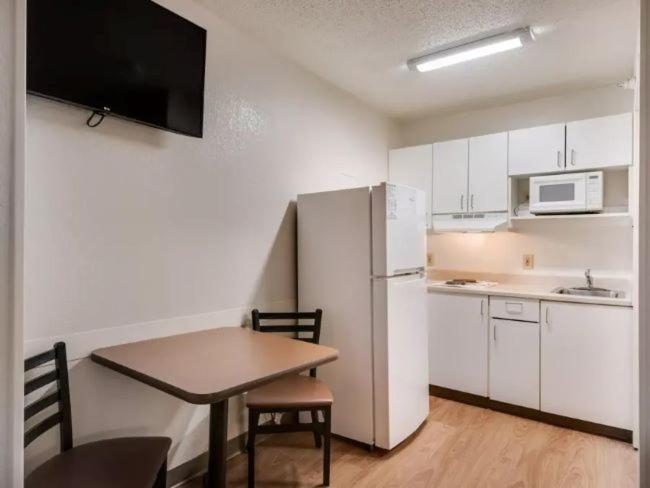 Birch Hill Suites Kansas City - Independence Exteriér fotografie
