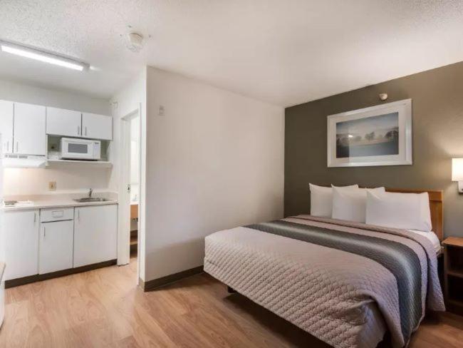 Birch Hill Suites Kansas City - Independence Exteriér fotografie