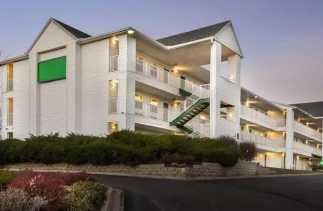 Birch Hill Suites Kansas City - Independence Exteriér fotografie